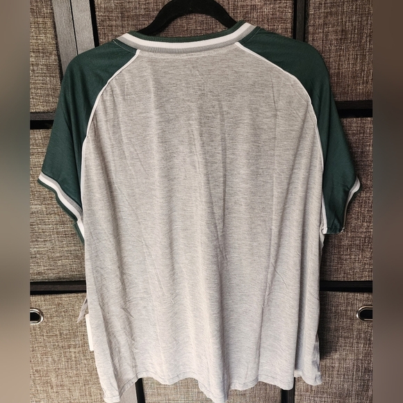 Michigan State Spartans Wear by Erin Andrews Women's Tee - Picture 3 of 6